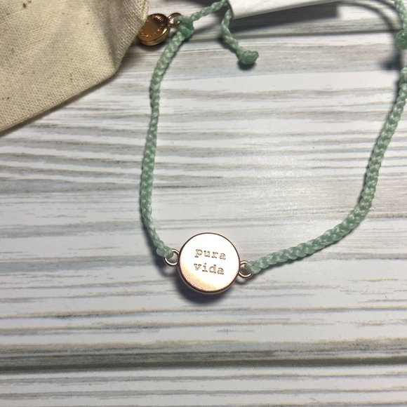 NWT Pura Vida Cameo charm bracelet - Picture 3 of 3